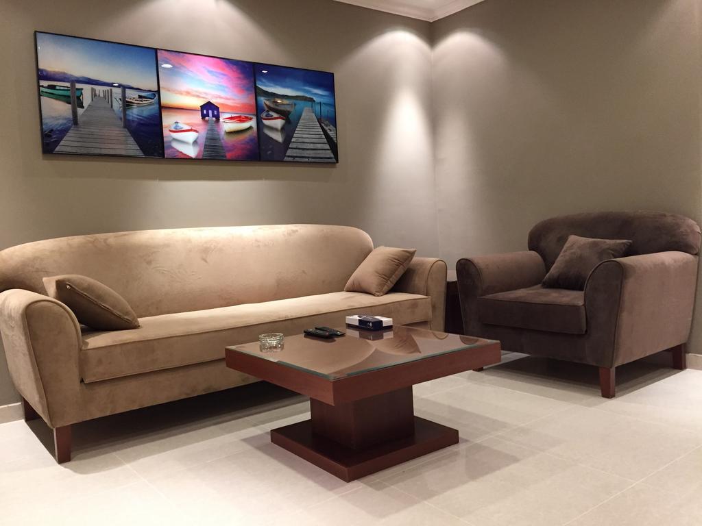 Ashbonh Hotel Suites Riyadh Room photo